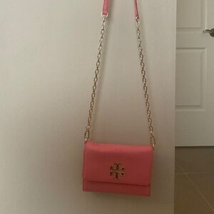 New Tory Burch bubblegum pink Britten Chain crossbody bag